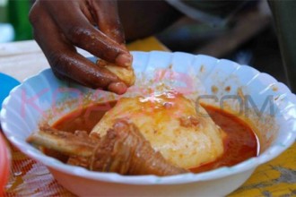 Ghana : Un député de lÂ’opposition attribue le cancer à  trois Â‘Â‘bonsÂ’Â’ repas africains
